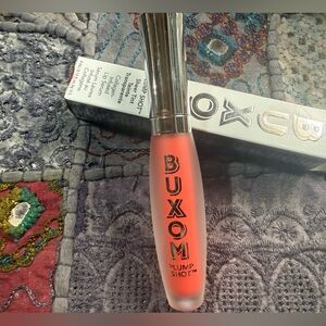 BUXOM plumping sheer tint gloss